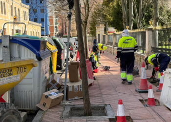 El Plan de Mantenimiento Urbano avanza por Aguirre y Las Torres de cara a Semana Santa