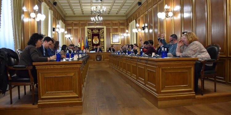 El Pleno de la Diputación de Cuenca aprueba una modificación de créditos de 1,2 millones para las lagunas de Ballesteros, eclipse y colonias felinas