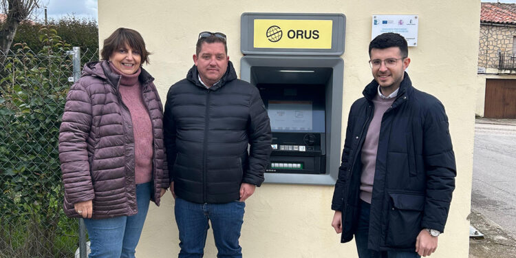El alcalde de Villanueva de Alcorón pide ayuda para no cerrar el único cajero automático del municipio