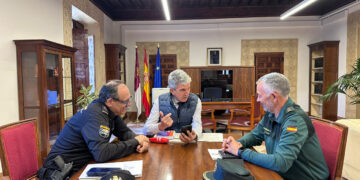 El delegado del Gobierno revisa con Policía Nacional y Guardia Civil el dispositivo de seguridad de Semana Santa