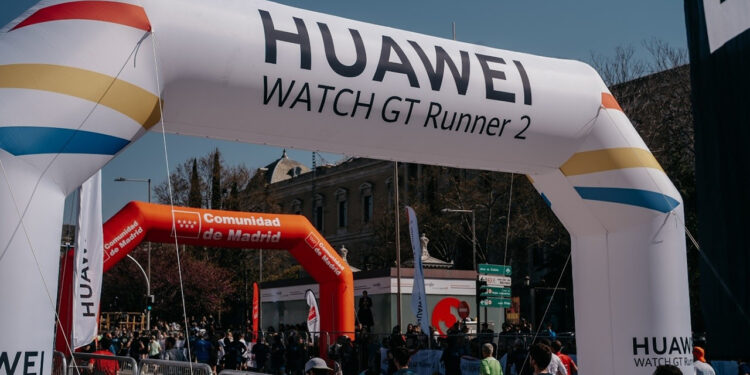 Huawei refuerza su apuesta por el running en la Movistar Madrid Medio Maratón 2026 con Huawei Watch GT Runner 2