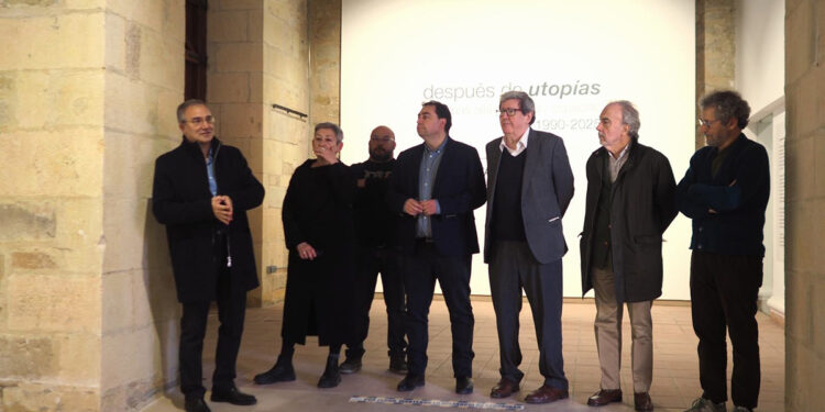 Huete acoge la gran exposición de Ana Navarrete sobre el impacto del turismo masivo y la crisis urbana