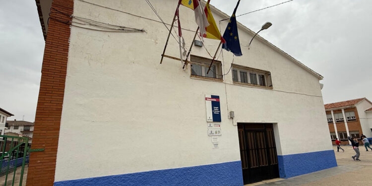 La Junta solicita al Ayuntamiento de Las Pedroñeras la puesta a disposición de terrenos para la construcción del nuevo colegio 1 La Junta solicita al Ayuntamiento de Las Pedroñeras la puesta a disposición de terrenos para la construcción del nuevo colegio