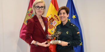 La delegada de la Junta subraya el orgullo del Gobierno regional por Cuenca y por la labor de la Guardia Civil
