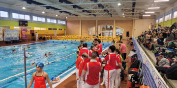 La piscina 'Luis Ocaña' de Cuenca acoge el Regional de Salvamento ante la masiva afluencia de promesas del Club Alcarreño y EDESSA