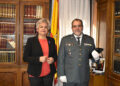 La subdelegada del Gobierno en Cuenca recibe en su despacho al conquense Félix Valverde por su ascenso a teniente coronel de la Guardia Civil