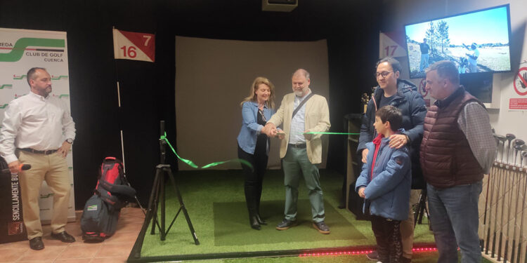 La tecnología de élite del golf llega a Cuenca el Club La Vereda inaugura el primer simulador de Castilla-La Mancha