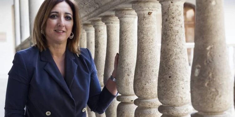 Las mujeres en la prehistoria en las charlas de la RACAL