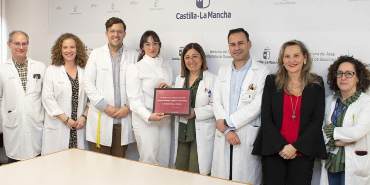 Menos plásticos clínicos Guadalajara logra un premio nacional por innovar en Hemodiálisis