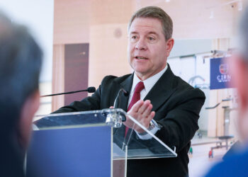 Page avanza la intención del Gobierno regional de que este año quede regulada “por ley la carrera profesional”