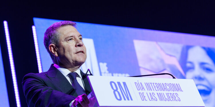 Page invita a que la sociedad al completo “milite en la igualdad, cada uno desde su responsabilidad”