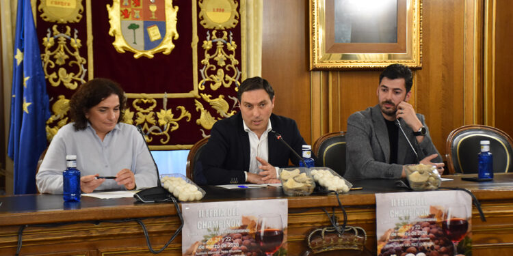 Quintanar del Rey afianza a Cuenca como líder nacional del champiñón con su II Feria y nuevos fondos para el CIES 1 Quintanar del Rey afianza a Cuenca como líder nacional del champiñón con su II Feria y nuevos fondos para el CIES
