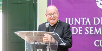 Retransmisión en directo del pregón de la Semana Santa de Cuenca a cargo del obispo de la Diócesis don José María Yanguas