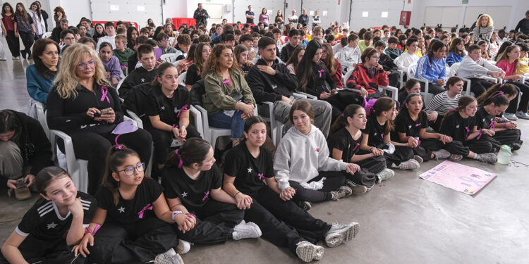 Un total de 365 estudiantes de 6º de Primaria de Azuqueca han participado en el concurso 8 de Marzo Si nos educas igual, seremos iguales