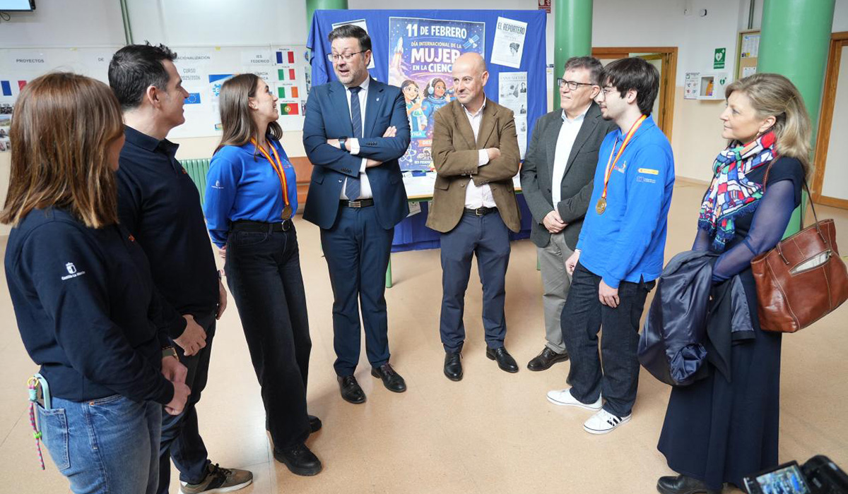 Un total de 63 centros educativos y más de 6.600 alumnos de la región participan en un proyecto para mejorar la competencia lectora desde edades tempranas 2 Un total de 63 centros educativos y más de 6.600 alumnos de la región participan en un proyecto para mejorar la competencia lectora desde edades tempranas