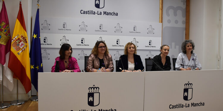 Unidad institucional en Cuenca para conmemorar el Día Internacional de las Mujeres y seguir avanzando en igualdad