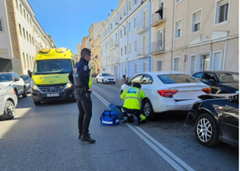 Varios heridos al hospital tras una colisión múltiple en la avenida República Argentina de Cuenca