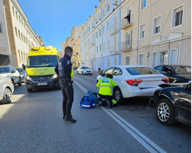 Varios heridos al hospital tras una colisión múltiple en la avenida República Argentina de Cuenca