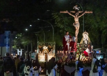 Miles de fieles arropan la Procesión del Silencio en una noche de solemnidad y tradición en Guadalajara
