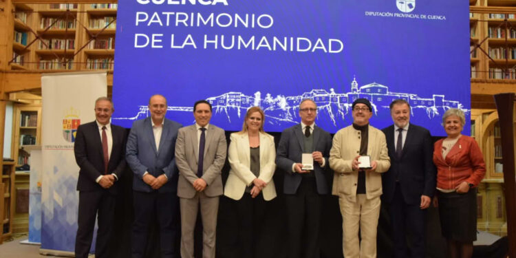 La Diputación de Cuenca entrega las Medallas ‘Cuenca. Ciudad Patrimonio de la Humanidad’ al Museo de Arte Abstracto Español y a Alfonso de la Torre