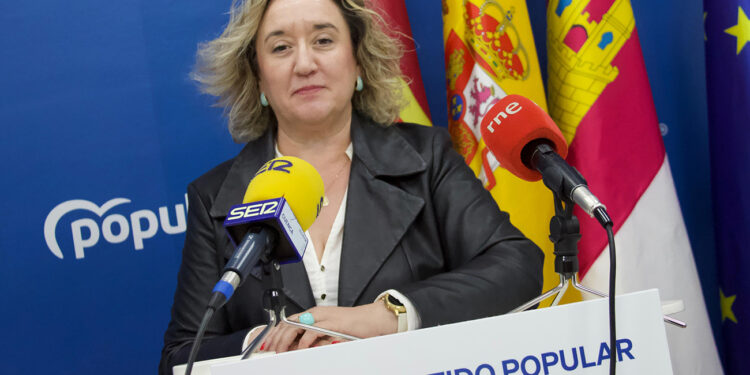 Alcaldes de La Mancha conquense se movilizan y denuncian la falta de servicios de Hospital de Villarrobledo y las largas listas de espera