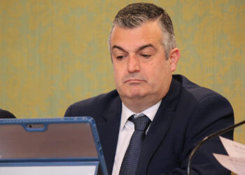 Barambio critica la pérdida de una subvención para el Centro de Mayores “por el buen camino de Darío”