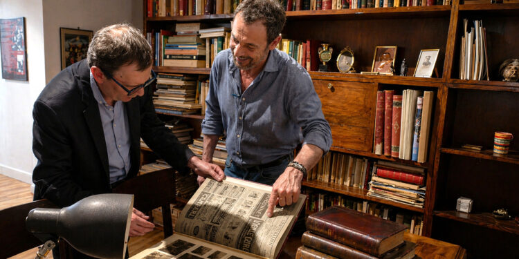 Carlos Buero avala el cuidado “fiel” del legado de Antonio Buero Vallejo tras visitar su biblioteca y espacio expositivo en el Palacio de la Cotilla