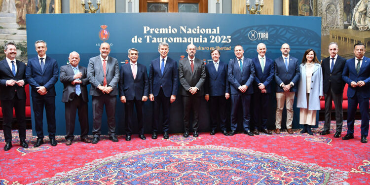 Castilla-La Mancha garantiza su respaldo al Premio Nacional de Tauromaquia y destaca el arraigo de los festejos taurinos en la región