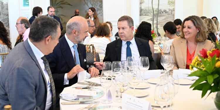 Castilla-La Mancha reúne a 80 turoperadores y profesionales del sector turístico para acercar su potencial como destino al público brasileño