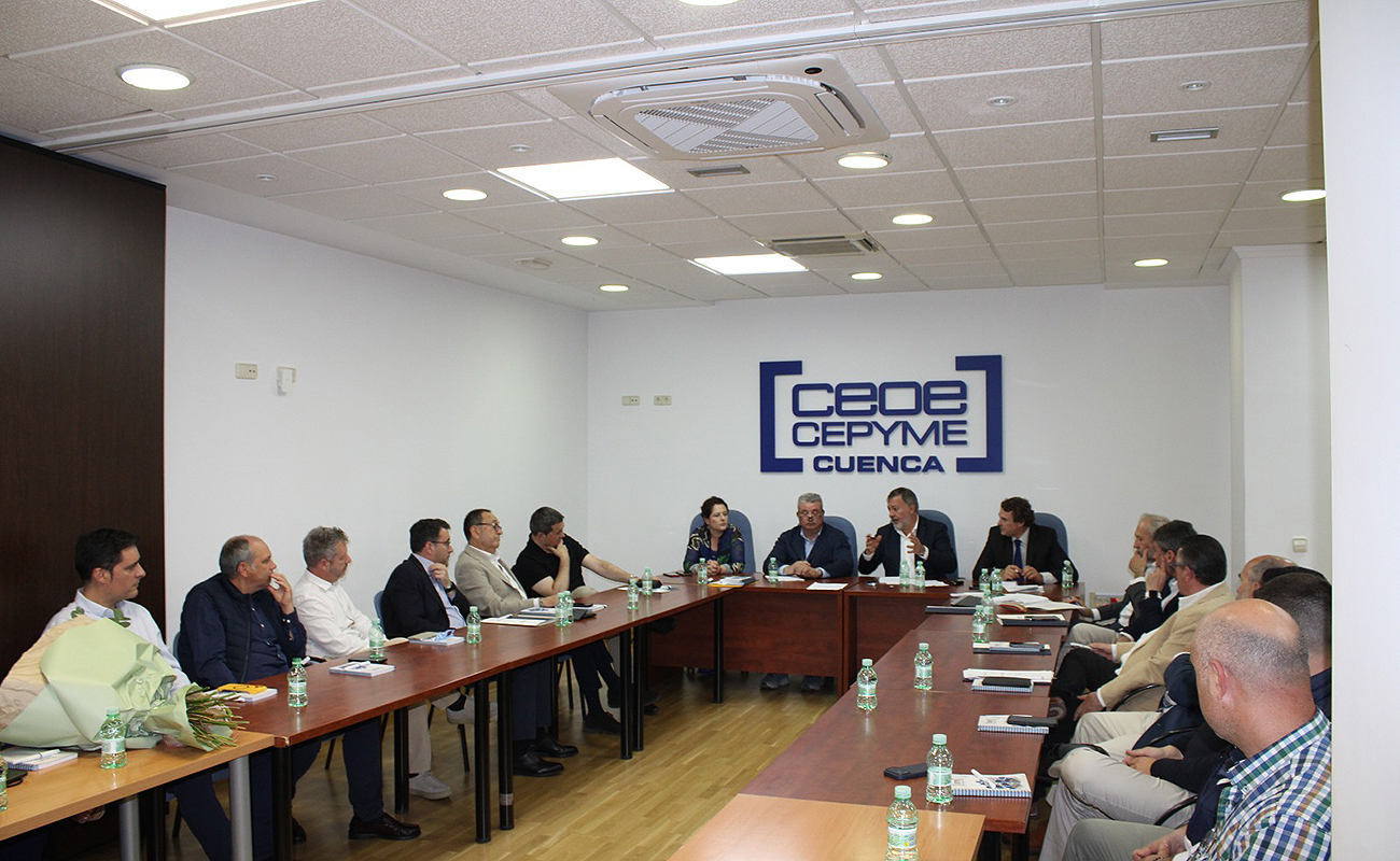 Dolz incide en que el Ayuntamiento de Cuenca tiene en marcha unos 20 millones de euros para inversiones en la ciudad