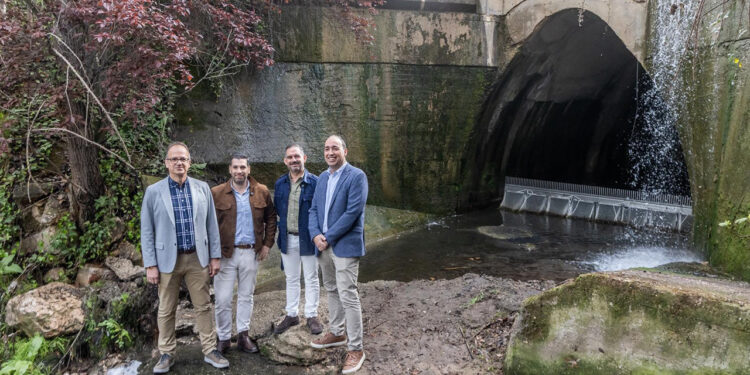 El Ayuntamiento de Guadalajara pone fin a los vertidos de toallitas al río Henares con un sistema de retención en el aliviadero del Alamín