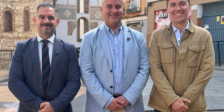 El Ayuntamiento de Guadalajara refuerza la limpieza viaria con una modificación del contrato que incorpora más personal y medios