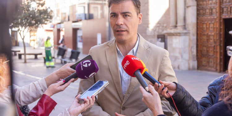 El Ayuntamiento refuerza la limpieza y el mantenimiento urbano para garantizar una Semana Santa impecable en Guadalajara