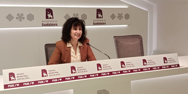 El PSOE asegura que Guarinos “falta el respeto” a la Mesa contra la Trata, al no validar con ella el nuevo texto de la Ordenanza de Convivencia sobre explotación sexual 1 El PSOE asegura que Guarinos “falta el respeto” a la Mesa contra la Trata, al no validar con ella el nuevo texto de la Ordenanza de Convivencia sobre explotación sexual