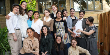El grupo de teatro universitario del campus de Cuenca representa ‘Manzanas podridas’, de Tracy Wells