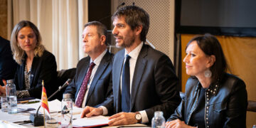 El ministro Urtasun durante la 99ª reunión del Consejo de Patrimonio Histórico en Sigüenza