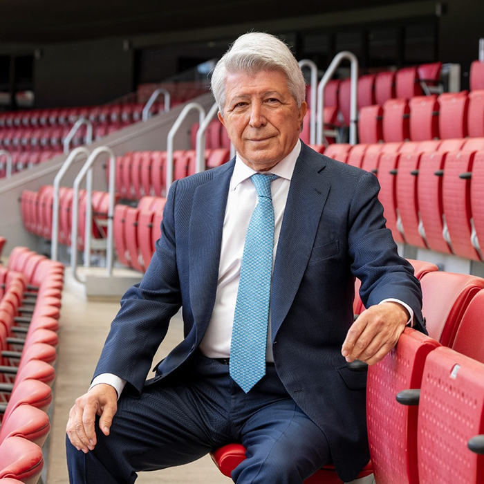 Enrique Cerezo y leyendas rojiblancas celebran en Guadalajara el 25 aniversario de la Peña Los Molinos 2 Enrique Cerezo y leyendas rojiblancas celebran en Guadalajara el 25 aniversario de la Peña Los Molinos