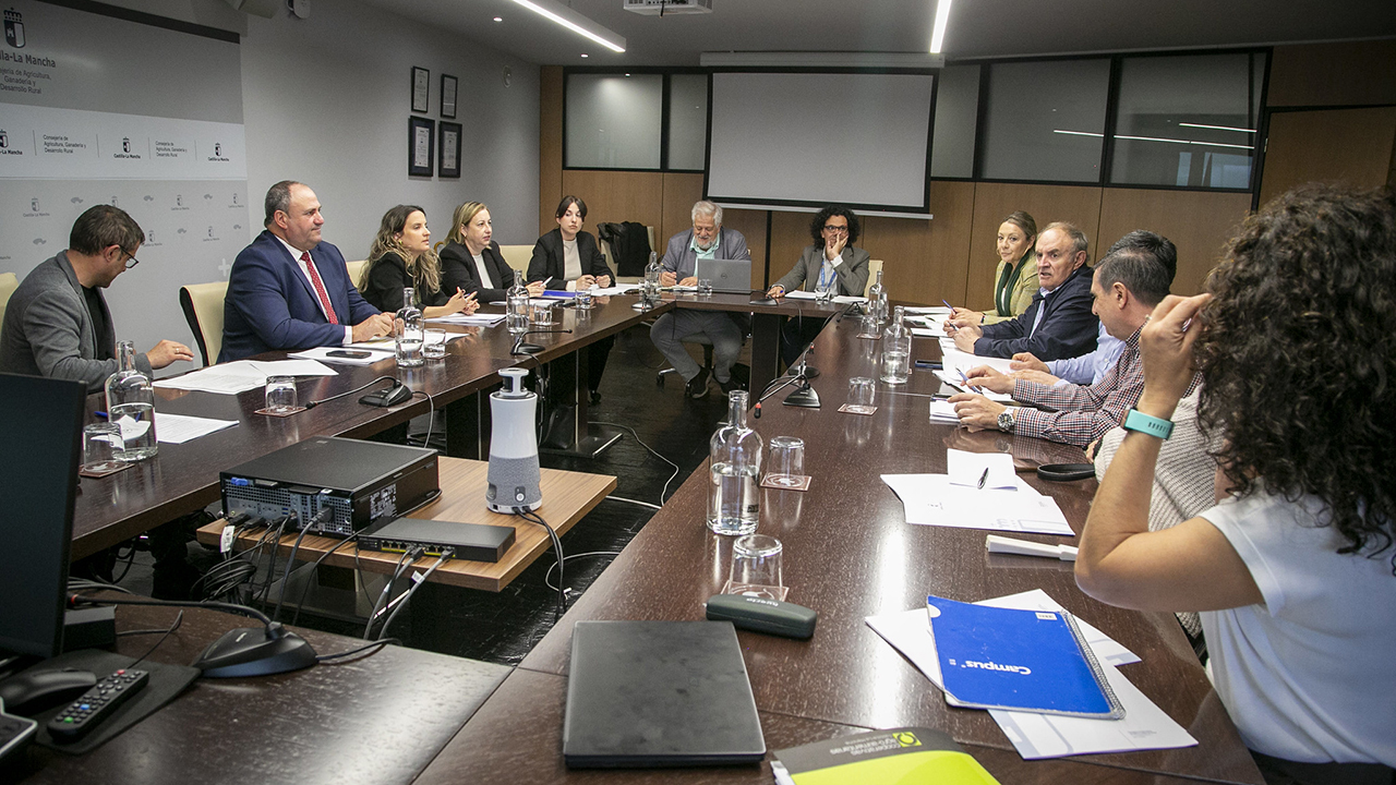 Gobierno regional, ASAJA, UPA y Cooperativas Agroalimentarias siguen trabajando en la coordinación de una propuesta común para seguir avanzando en la PAC 2028-2034 2 Gobierno regional, ASAJA, UPA y Cooperativas Agroalimentarias siguen trabajando en la coordinación de una propuesta común para seguir avanzando en la PAC 2028-2034