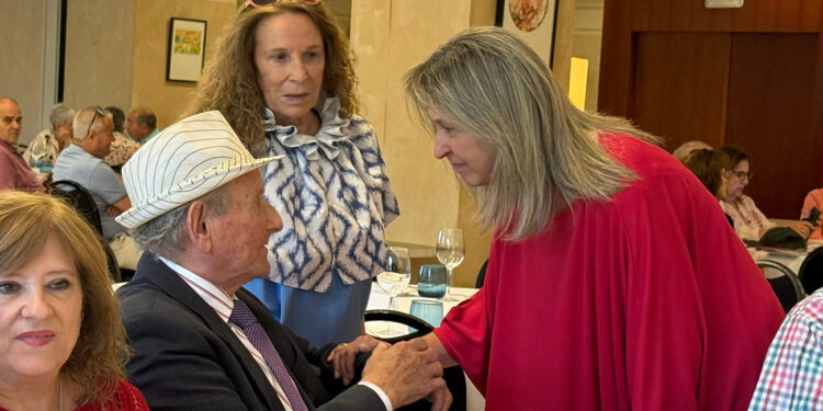 Guarinos acompaña la clausura de la Asamblea General de la Federación Provincial de Jubilados