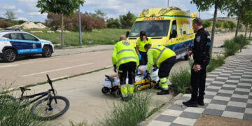 Herido grave un cliclista tras una caída en la calle Francisco Suay de Cuenca