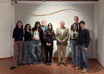 Inaugurada en la Fundación Antonio Gala la exposición “Donde brota la luz” de los residentes de 4C