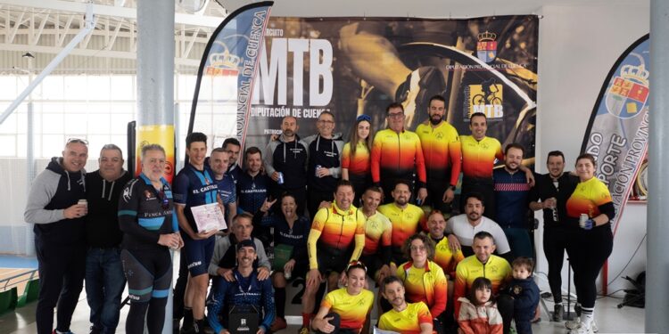 Iván Carrasco Fernández y Alba López del pozo conquistan el XIII Trofeo MTB Ajo y Agua