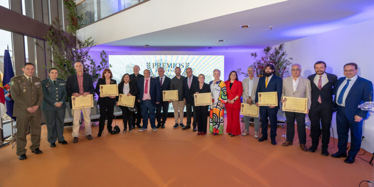 José Luis Vega resalta que “la cultura une a los seres humanos” en la entrega de los premios Provincia de Guadalajara 2025