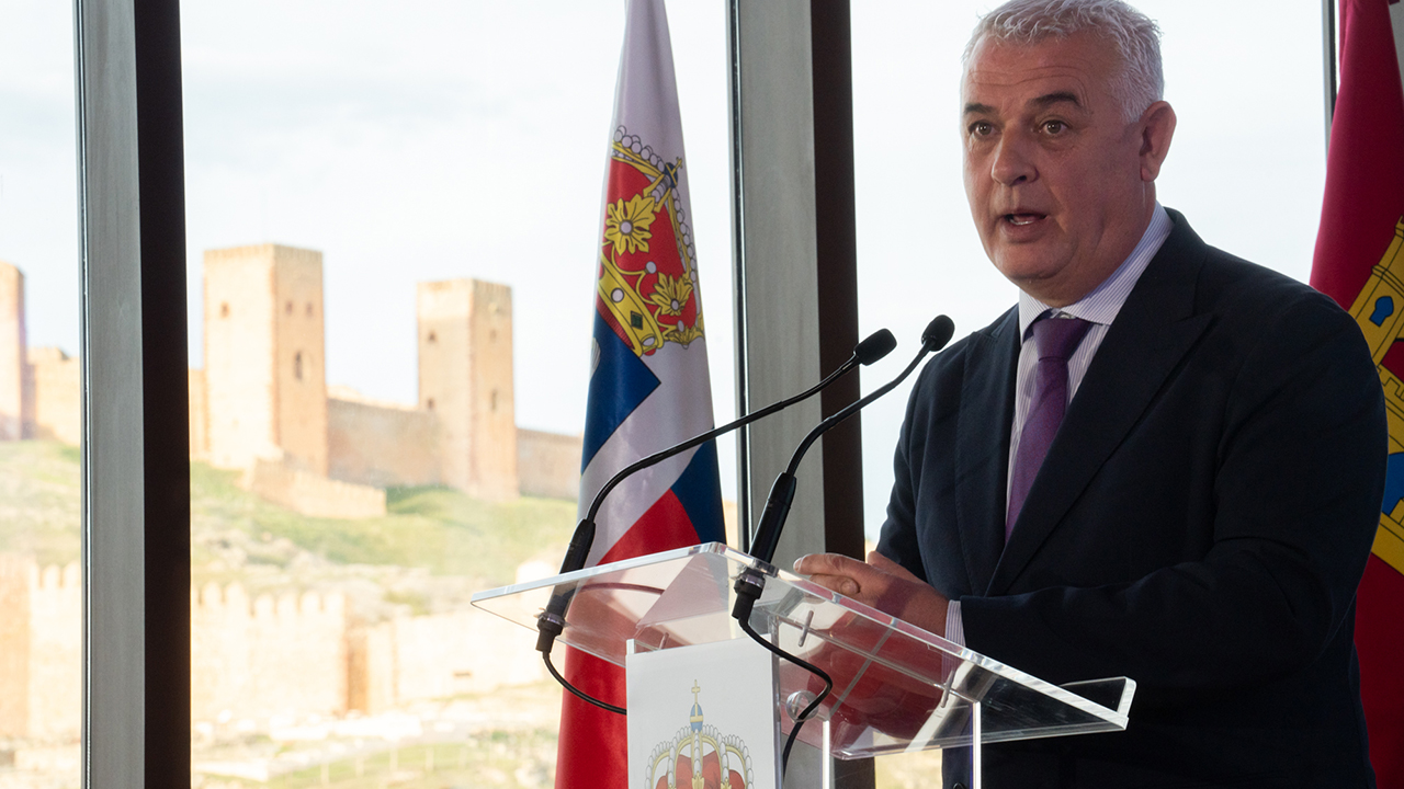 José Luis Vega resalta que “la cultura une a los seres humanos” en la entrega de los premios Provincia de Guadalajara 2025