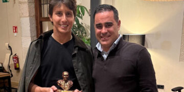 La Asociación Cultural Taurina Romancos al Campo entrega el León de Oro 2025 a Andrés Roca Rey