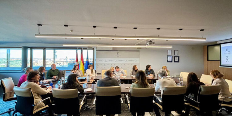 La Consejería de Agricultura analiza la evolución de la participación de las mujeres en los espacios de poder del medio rural desde la aprobación del Estatuto de las Mujeres Rurales