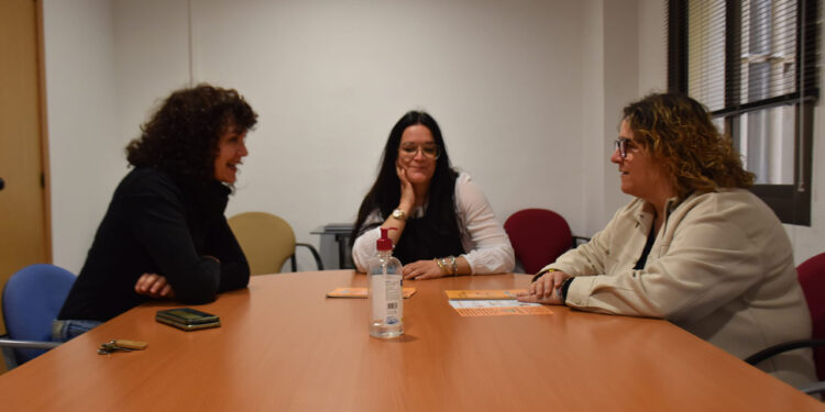 La Diputación de Cuenca apoya el proyecto ‘Enredando Barrios’, una iniciativa pionera contra la soledad no deseada