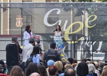 La Feria del Libro ‘Cuenca Lee 2026’ echa a andar con un pregón de Espido Freire que llama a la lectura como defensa frente al ruido
