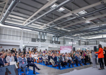 La I Feria regional del Mayor de Castilla-La Mancha convierte a Azuqueca de Henares en punto de referencia del envejecimiento activo