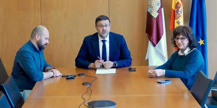 La Junta forma a más de 8.000 docentes en riesgos y emergencias de protección civil